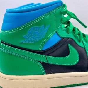 Nike Jordan Air Jordan RETRO 1 MID 'LUCKY GREEN AQUATONE' Women’s 8